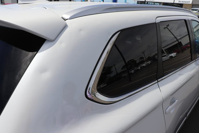 2019 Mitsubishi Outlander LS ZL MY20 White