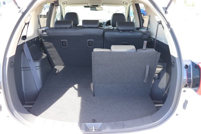 2019 Mitsubishi Outlander LS ZL MY20 White