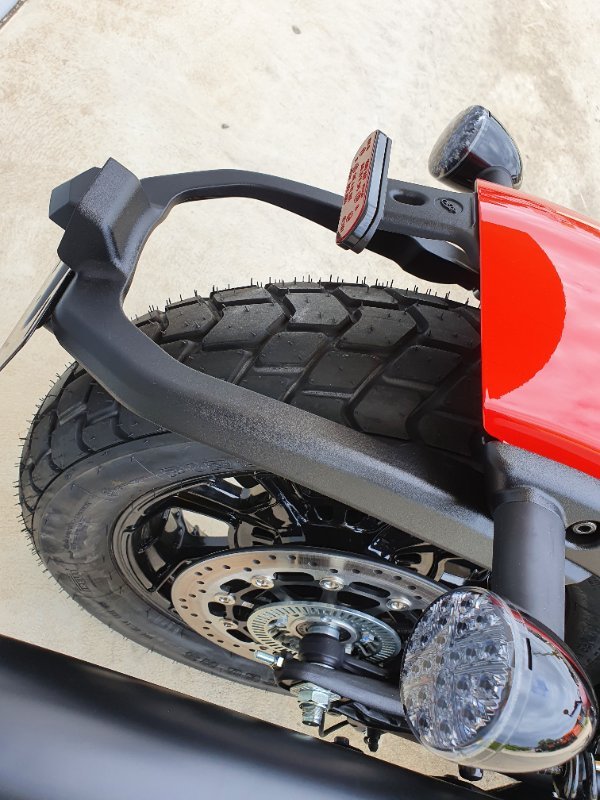 2021 Indian 2021 INDIAN 1100CC SCOUT BOBBER INDY RED CRUISER Red