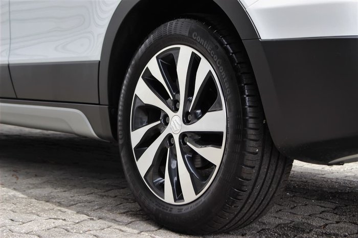 2019 Suzuki S-Cross Turbo Prestige JY White