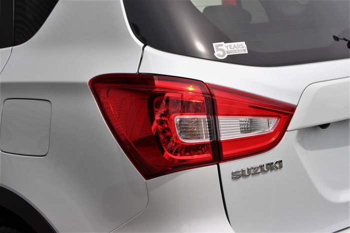 2019 Suzuki S-Cross Turbo Prestige JY White