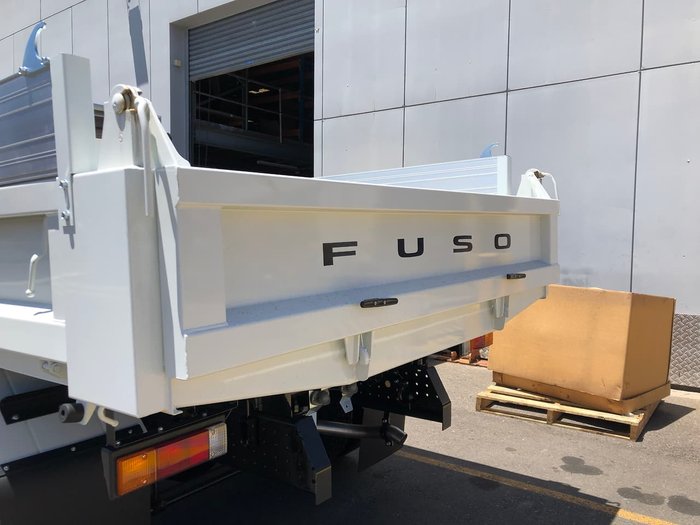 2020 FUSO CANTER 815 FACTORY TIPPER SAFETY PACK AMT White
