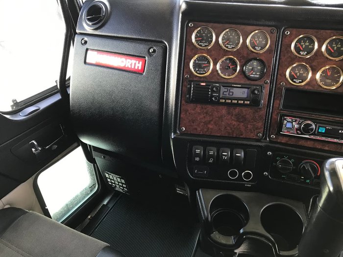 2014 KENWORTH T409 White