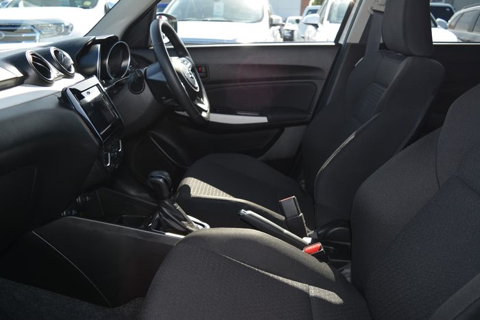 2019 Suzuki Swift GL Navigator AZ White