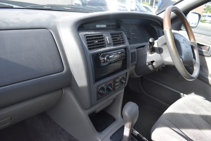 2002 Toyota Avalon Conquest MCX10R Mark II Silver