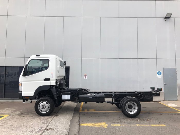 2020 FUSO 4X4 FG WIDE CAB MWB CANTER IN STOCK White
