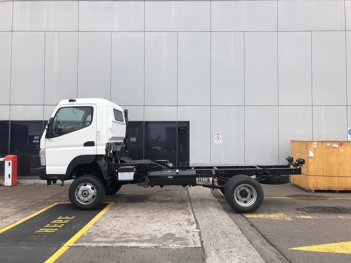 2020 FUSO 4X4 FG WIDE CAB MWB CANTER IN STOCK White