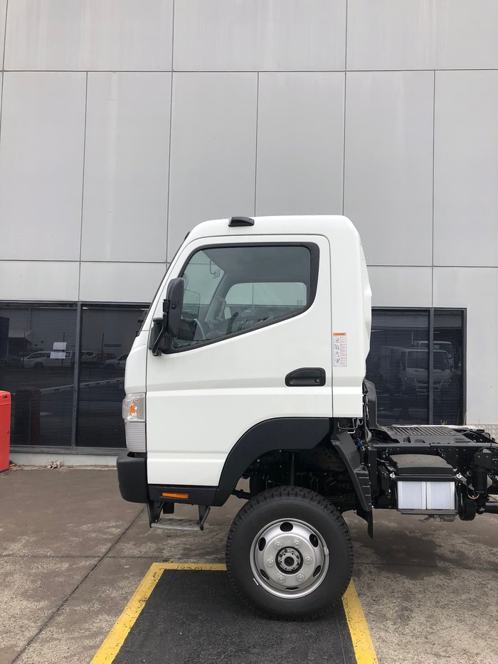 2020 FUSO 4X4 FG WIDE CAB MWB CANTER IN STOCK White