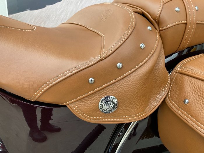 2021 Indian CHIEF VINTAGE CRIMSON METALLIC TOURER Maroon