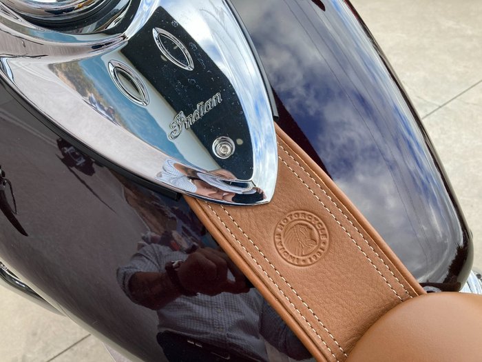 2021 Indian CHIEF VINTAGE CRIMSON METALLIC TOURER Maroon