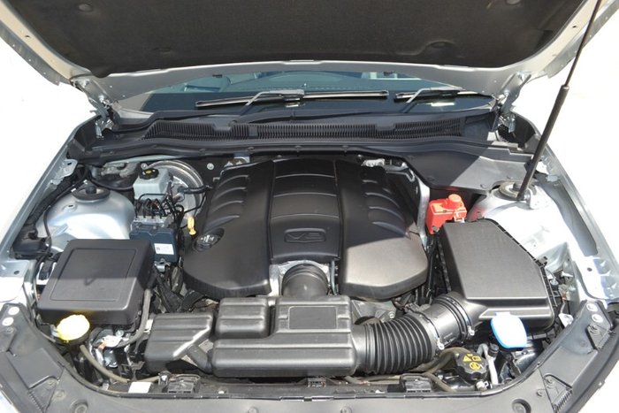 2015 Holden Calais V VF Series II MY16 SILVER