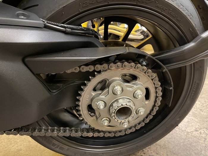 2019 DUCATI DIAVEL 1260 (SANDSTONE GREY) Grey