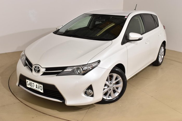 2013 Toyota Corolla Ascent Sport ZRE182R White