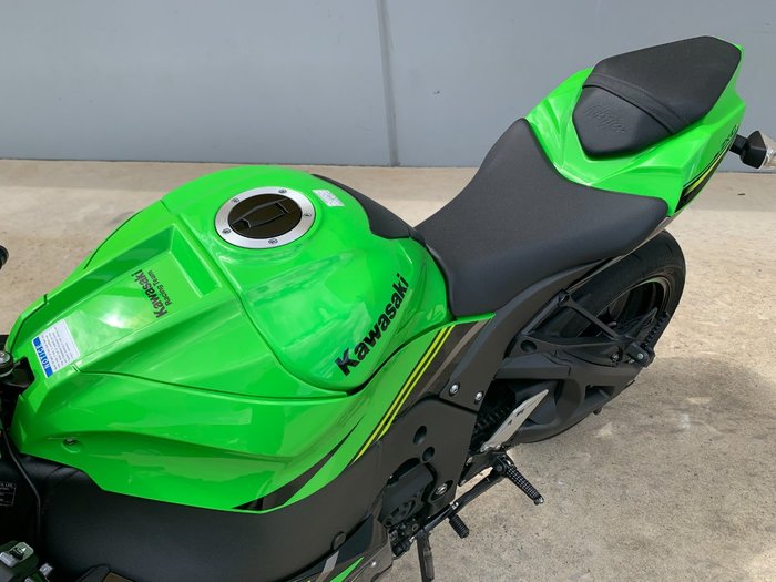 2018 Kawasaki NINJA ZX-10RR Green