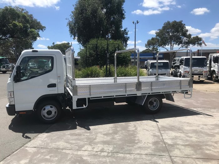 2014 FUSO MITSUBISHI CANTER 515 AUTO WHITE