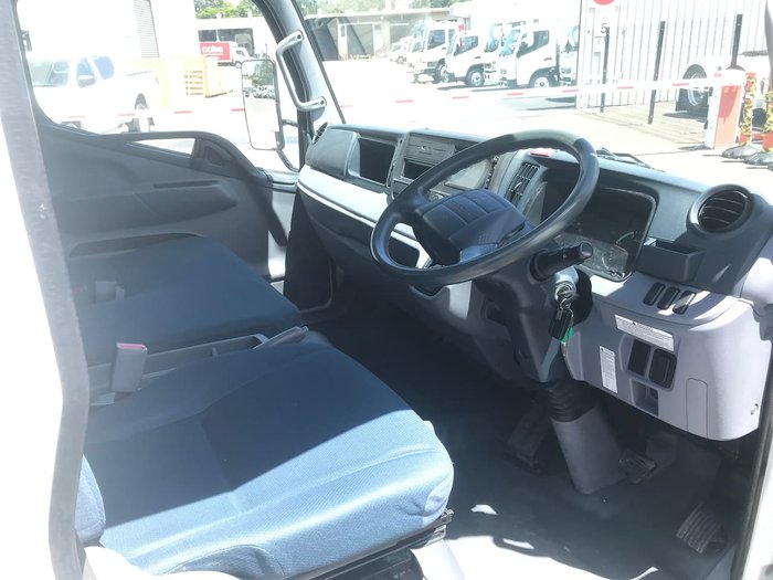 2014 FUSO MITSUBISHI CANTER 515 AUTO WHITE
