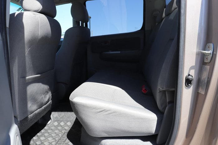 2010 Toyota Hilux SR5 KUN26R MY10 4X4 Beige