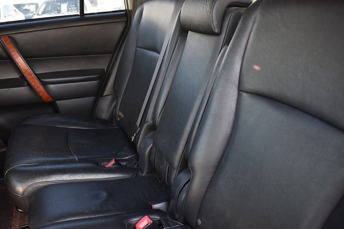 2010 Toyota Kluger Grande GSU40R White