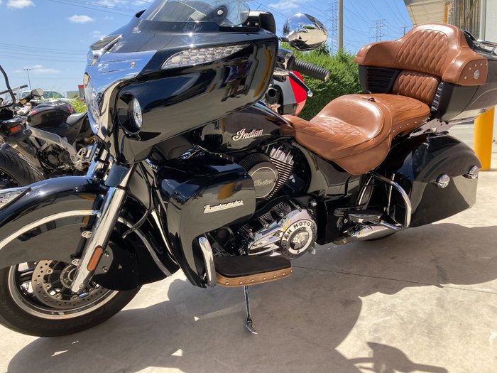 2015 Indian ROADMASTER THUNDER BLACK Black