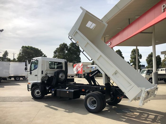 2021 HINO FC 1124 White