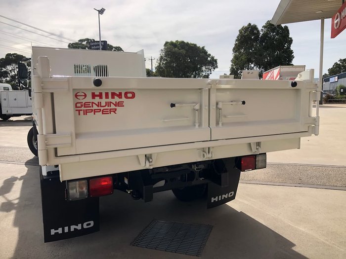 2021 HINO FC 1124 White