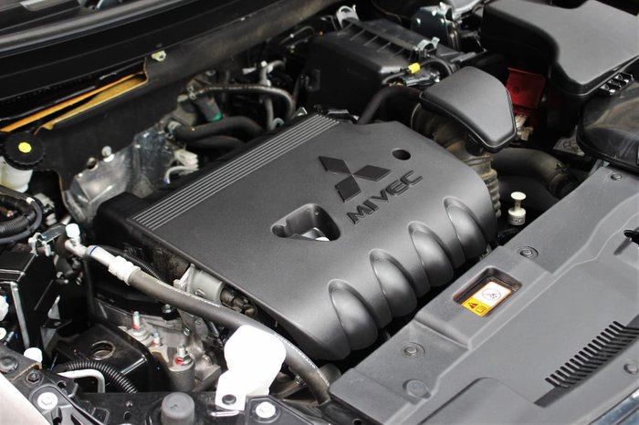 2019 Mitsubishi Outlander ES ZL MY20 4X4 On Demand Brown