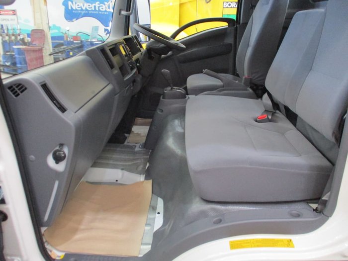 2021 ISUZU NNR 45-150 AMT MWB IFS TRAYPACK