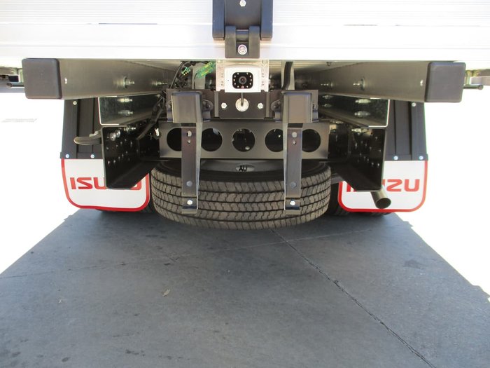 2021 ISUZU NNR 45-150 AMT MWB IFS TRAYPACK