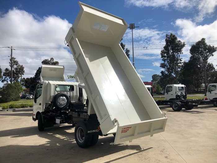 2021 HINO 300 SERIES 717 White