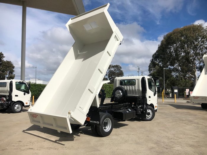 2021 HINO 300 SERIES 717 White