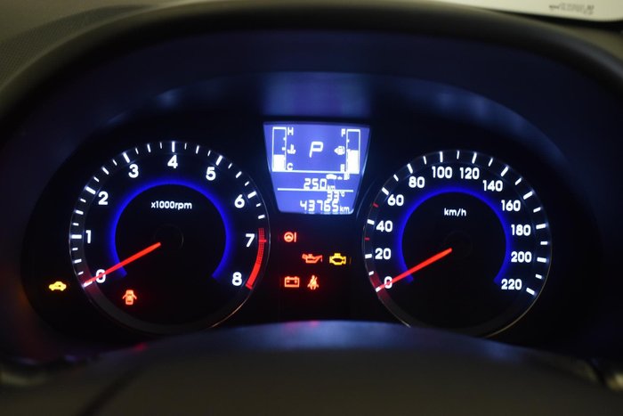 2016 Hyundai Accent Active RB4 MY16 Veloster Red