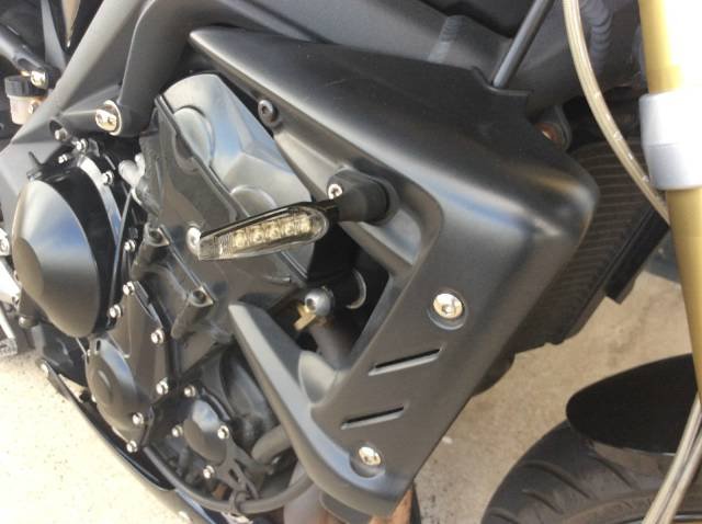 2007 TRIUMPH STREET TRIPLE 675 ROAD BLACK