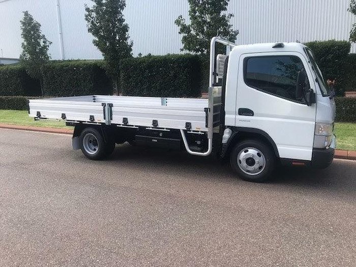 2021 FUSO CANTER 515 WIDE