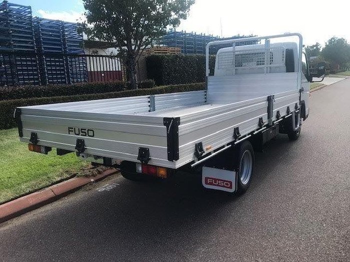 2021 FUSO CANTER 515 WIDE