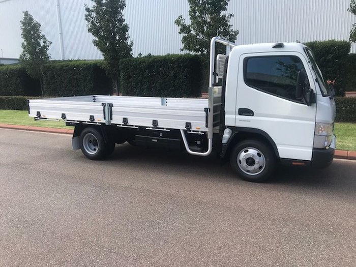 2021 FUSO CANTER 515 MWB