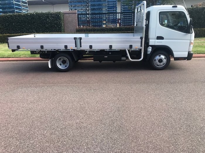 2021 FUSO CANTER 515 MWB