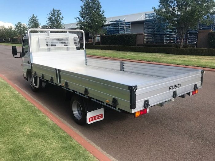 2021 FUSO CANTER 515 MWB