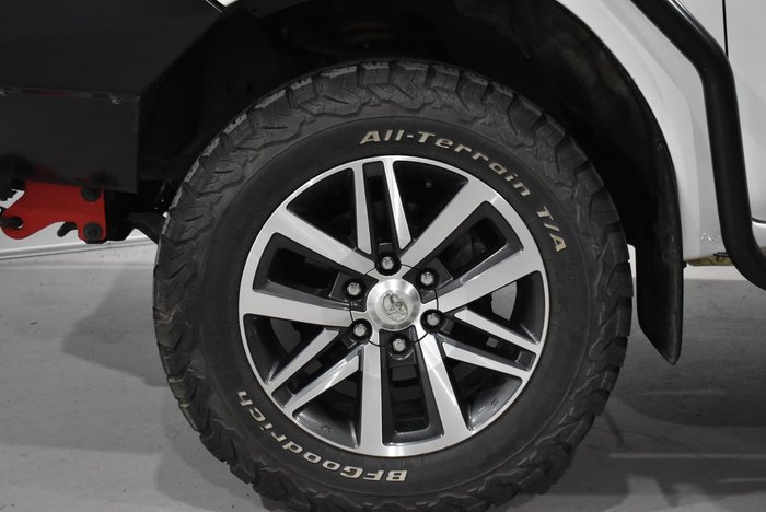 2016 Toyota Hilux SR5 GUN126R 4X4 Dual Range White