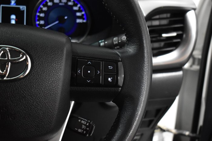 2016 Toyota Hilux SR5 GUN126R 4X4 Dual Range White