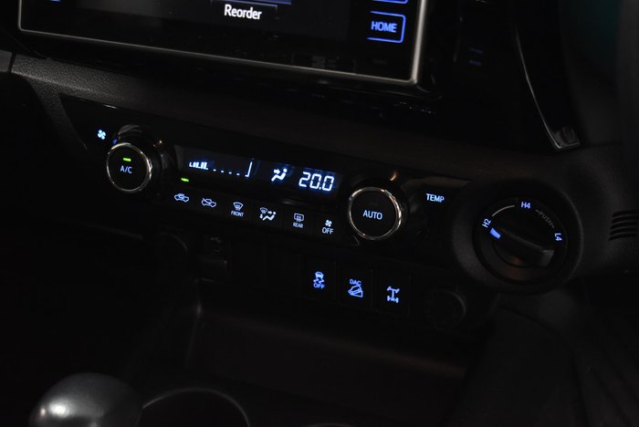 2016 Toyota Hilux SR5 GUN126R 4X4 Dual Range White