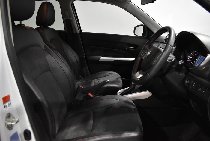 2017 Suzuki Vitara S Turbo LY Cool White