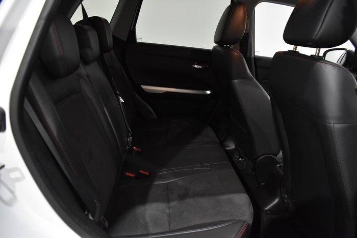 2017 Suzuki Vitara S Turbo LY Cool White