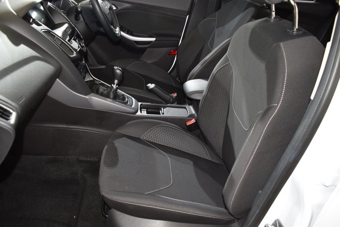 2016 Ford Focus Sport LZ Frozen White