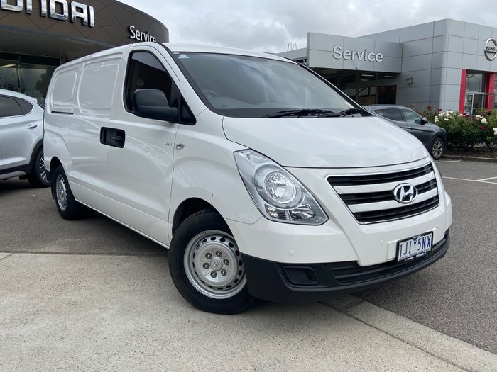 2016 Hyundai iLoad TQ3-V Series II MY16 Creamy White