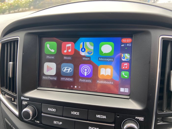 2016 Hyundai iLoad TQ3-V Series II MY16 Creamy White