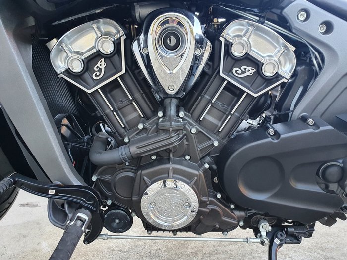 2018 Indian SCOUT Thunder Black