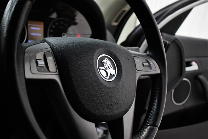 2010 Holden Commodore International VE MY10 White