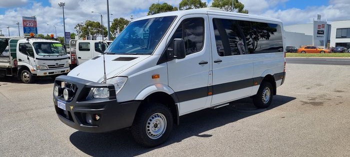 2013 MERCEDES-BENZ SPRINTER 4X4 12 SEAT AUTO BUS WHITE