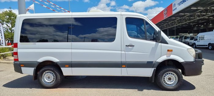 2013 MERCEDES-BENZ SPRINTER 4X4 12 SEAT AUTO BUS WHITE