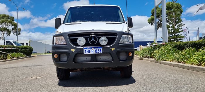 2013 MERCEDES-BENZ SPRINTER 4X4 12 SEAT AUTO BUS WHITE